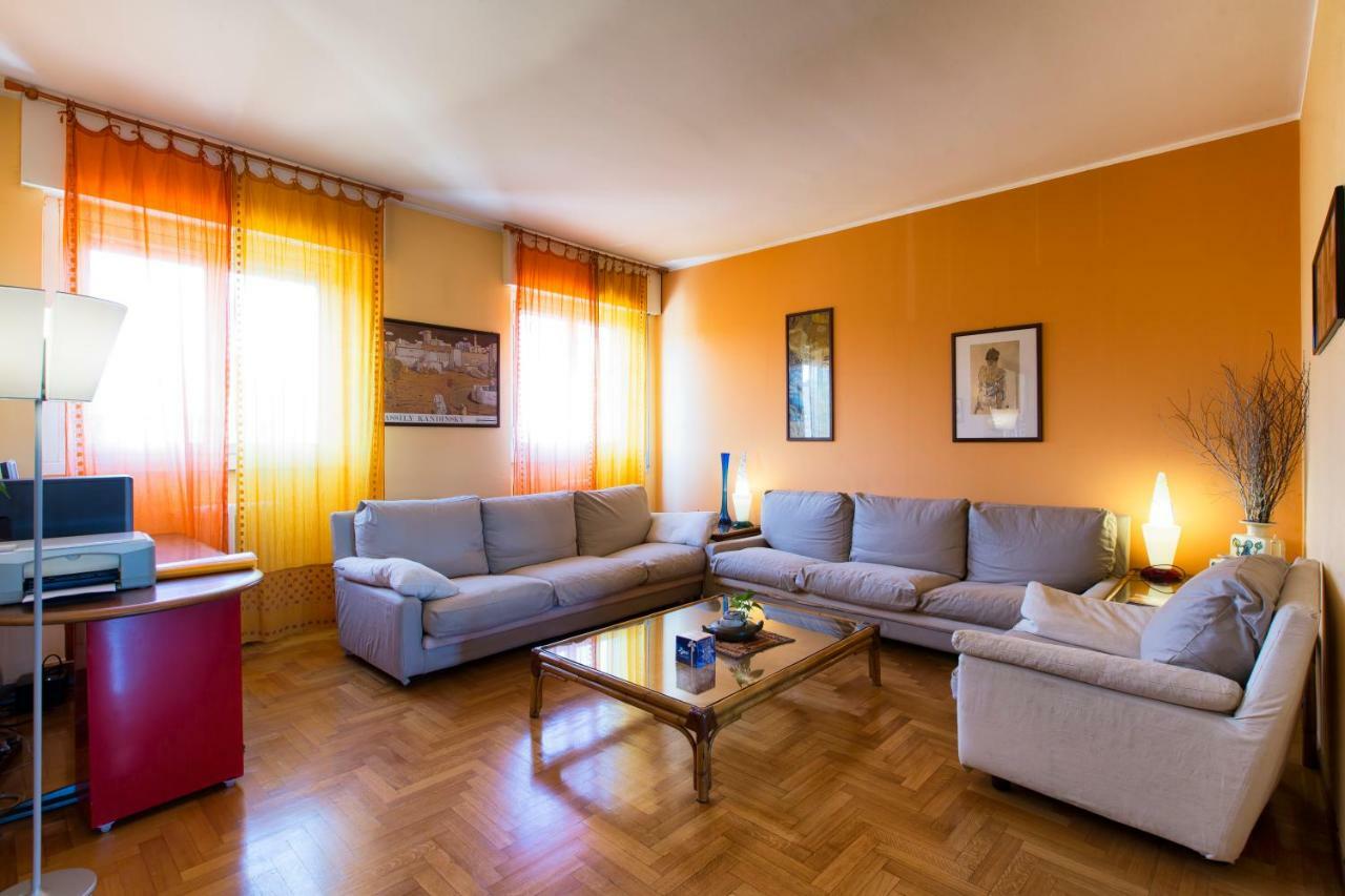 Appartamento 160 mq Milano Esterno foto