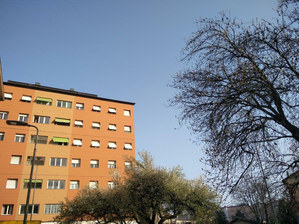 Appartamento 160 mq Milano Esterno foto